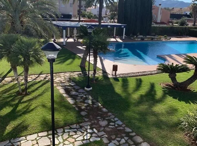 5 Pax Playa デニア